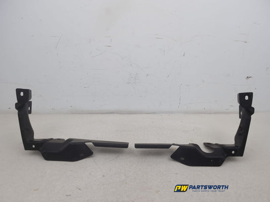 Jaguar Xf X260 2.0l Diesel Saloon Intercooler Air Guide Pair Gx73001a04ab 15-20