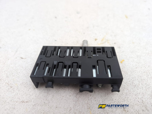 Jaguar Xf X260 Saloon 2.0l Diesel Fuse Box Module Gx7314n073ba 2015-2020