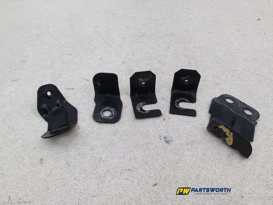 Jaguar Xf X260 Saloon Wing Front Left Mounting Bracket Set Gx6316151ab 2015-2020