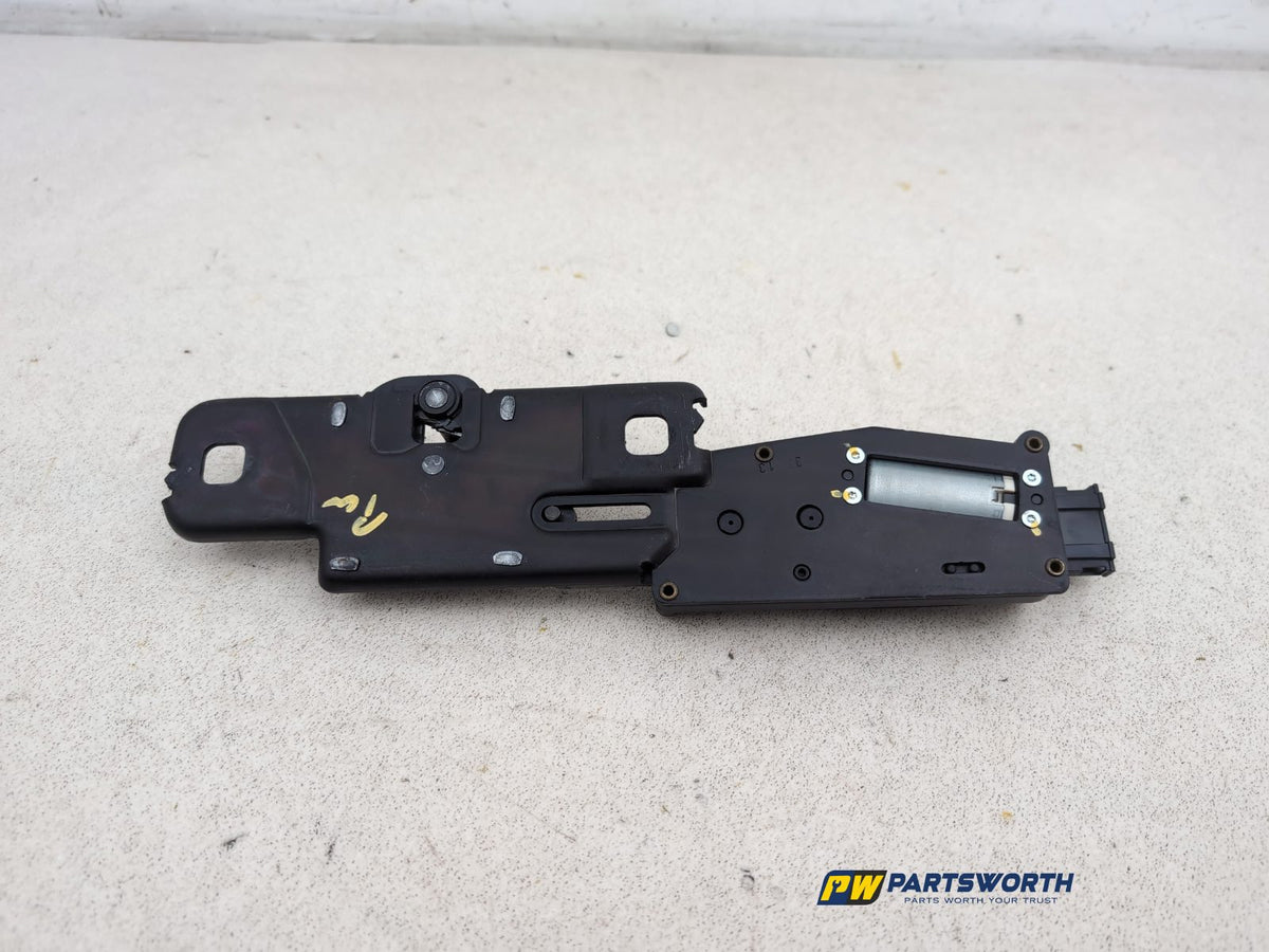 Tailgate Lock 1