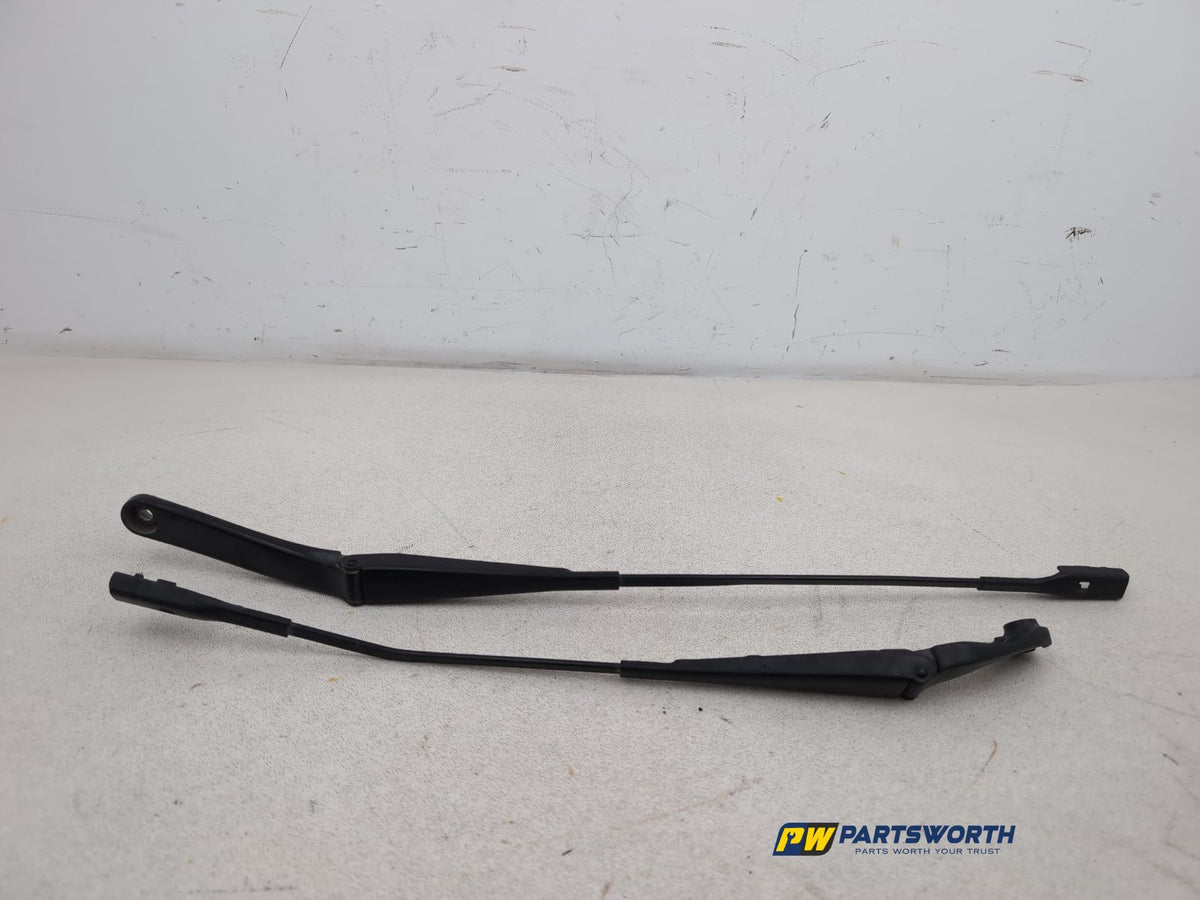 Wiper Front Arm 1