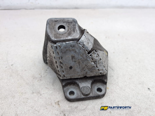 Engine Mounting Bracket 1