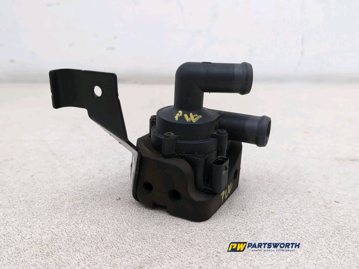 BMW 6 SERIES 640D M SPORT GRAN COUPE F13 ADDITIONAL WATER PUMP 9239313 2012-2018 1