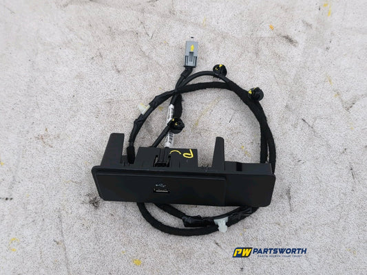FORD MONDEO ZETEC ECOBLUE CD391 USB SOCKET CONNECTOR JS7T14D202GC 2015-2022 1