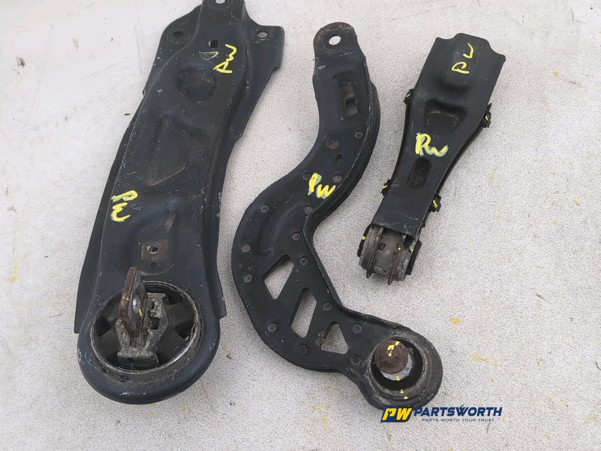 MERCEDES-BENZ B180 BLUEEFFICIENCY SPORT CDI REAR RIGHT CONTROL ARMS SET 2011-14 1
