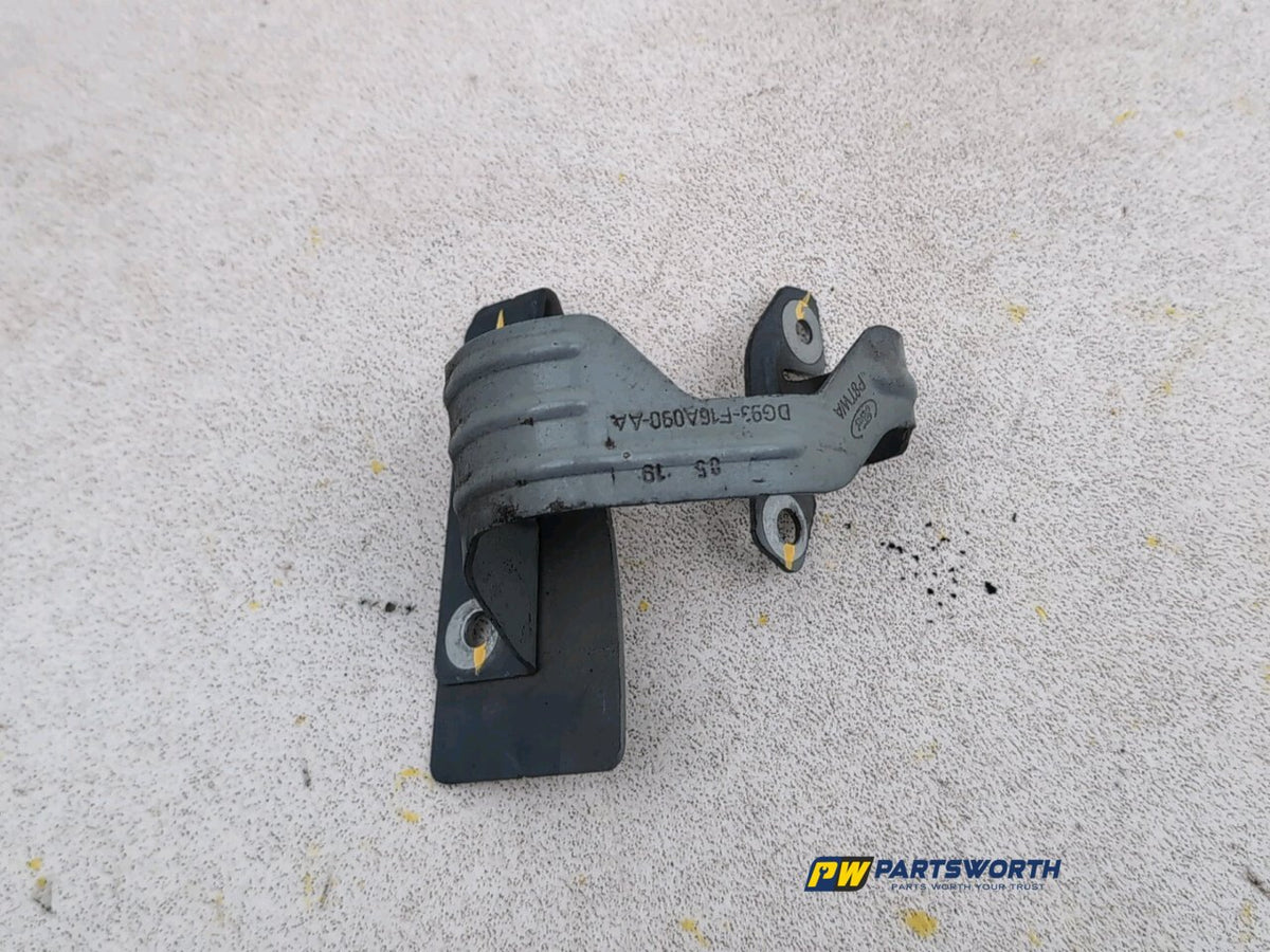 FORD MONDEO ZETEC CD391 MK5 FRONT WING MOUNT BRACKET RIGHT DG93F16A090AA 19-22 1