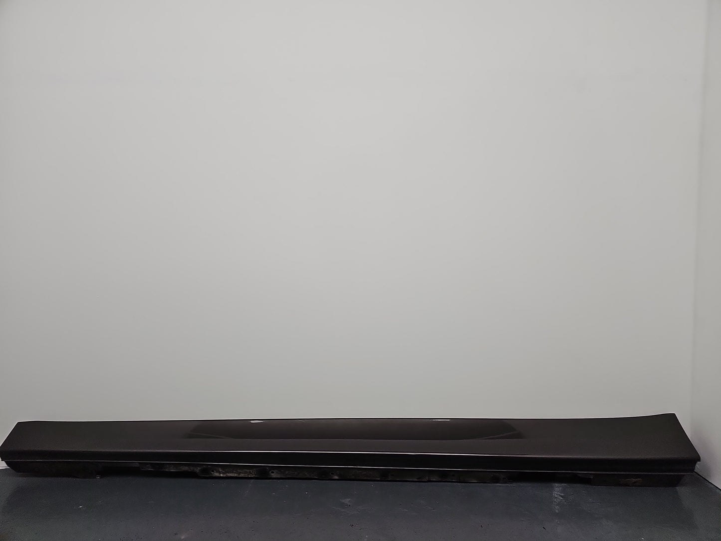 Side Skirt LH 1