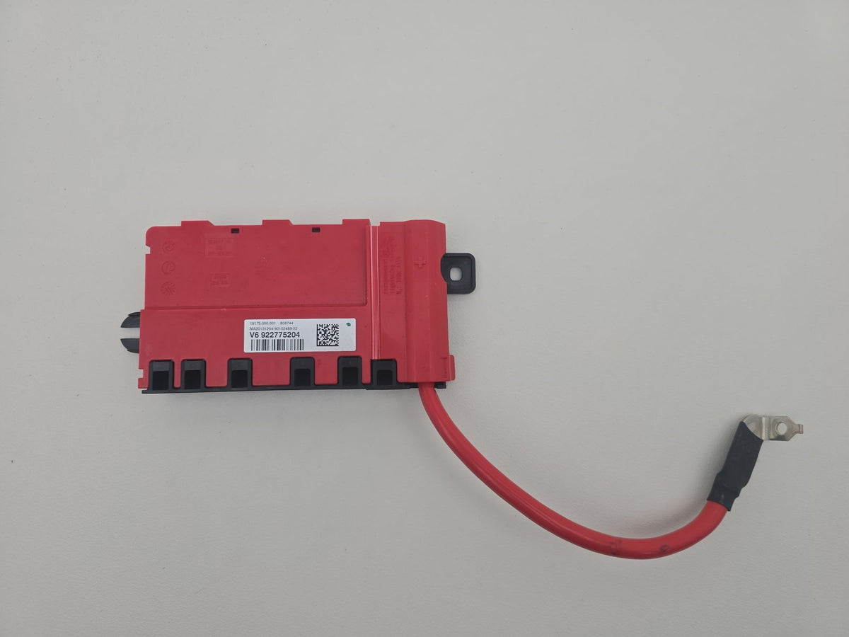 Positive Pole Battery Power Boot Distribution Fuse Box 1
