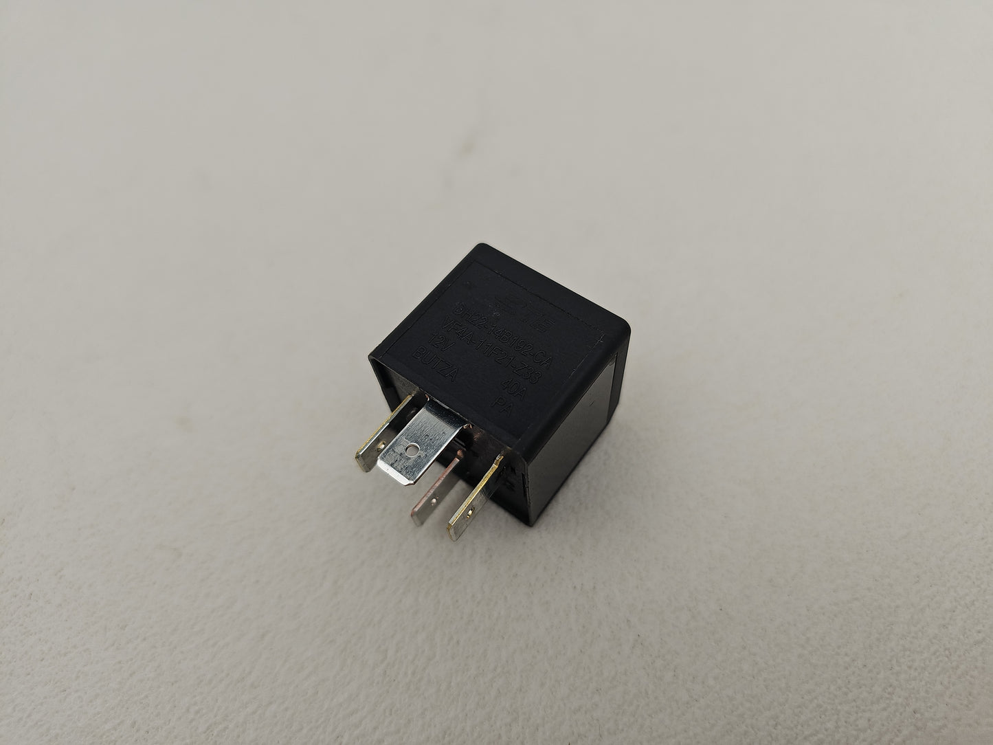 Jaguar/Land Rover Relay 4-Pin Black 12v 40a 2.0 Diesel Dh2214b192ca Oem Genuine