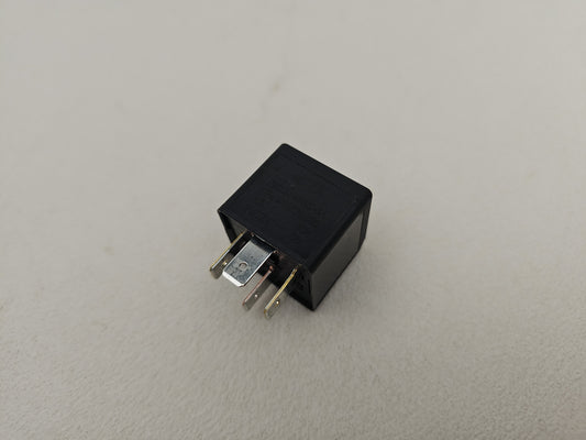 Jaguar/Land Rover Relay 4-Pin Black 12v 40a 2.0 Diesel Dh2214b192ca Oem Genuine
