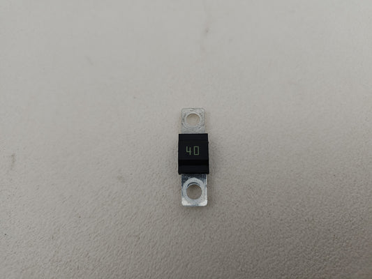 Automotive Fuses Bolt-On 32v 40a 498 Series, Midi