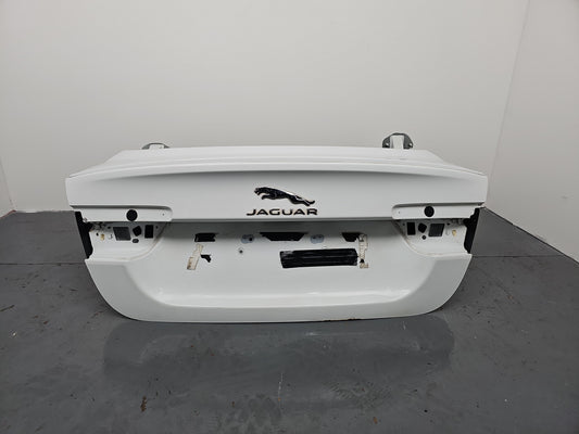 Jaguar Xe R-Sport D Boot Lid X760 2015-2018 Lrc Ner Polaris White Lip Included