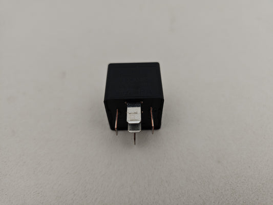 2016 Jaguar Xe R-Sport D Relay Module Dh22-14b192-Da X760