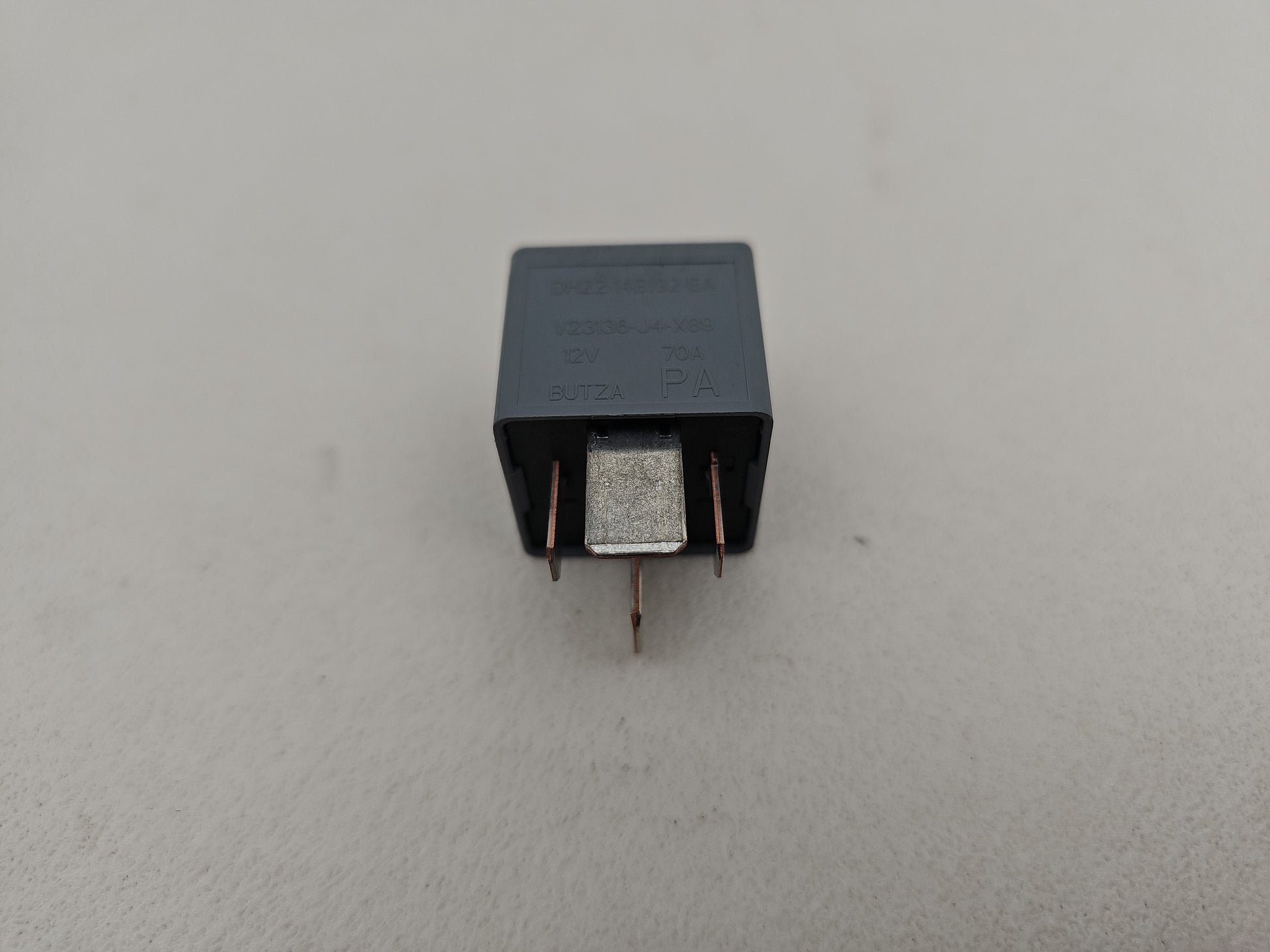 Dh22-14b192-Ea Land Rover Jaguar 4-Blade Grey Relay 70a 12v Tyco V23136-J4-X89