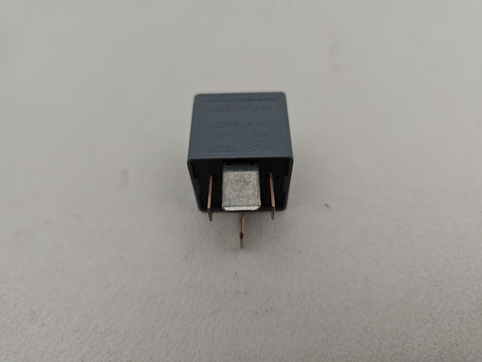 Dh22-14b192-Ea Land Rover Jaguar 4-Blade Grey Relay 70a 12v Tyco V23136-J4-X89