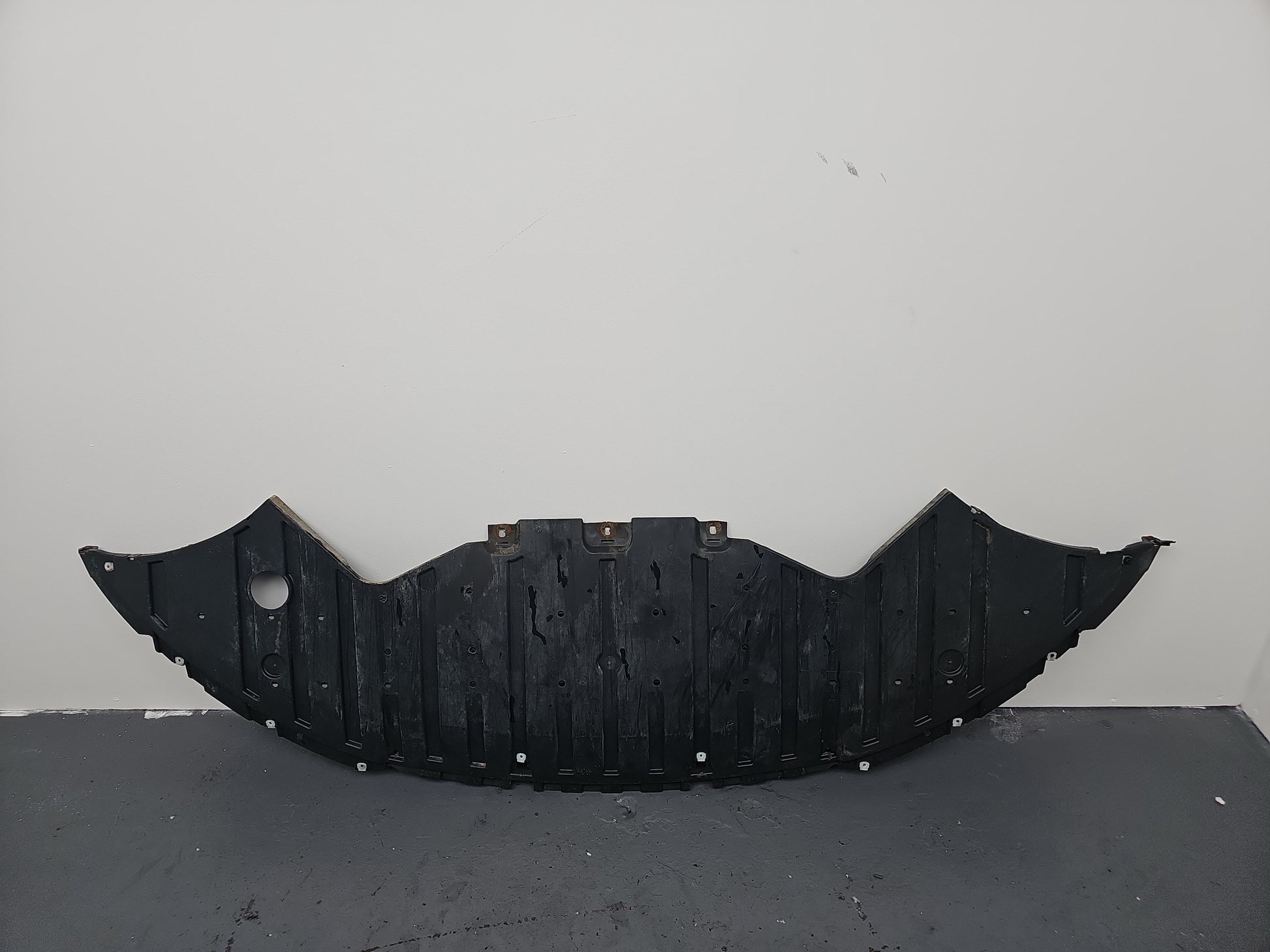 Bumper Front Undertray 1