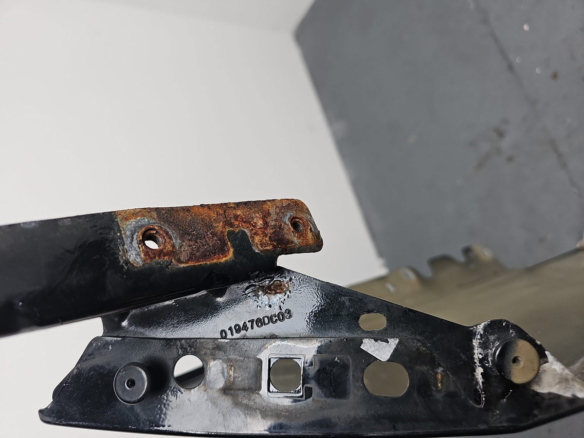 Wing Front RH 7