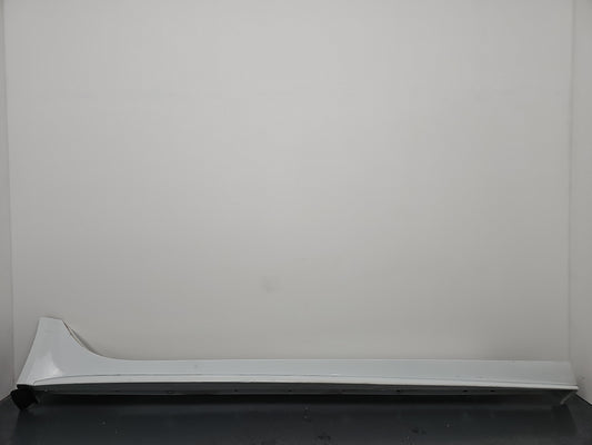 Side Skirt RH 1
