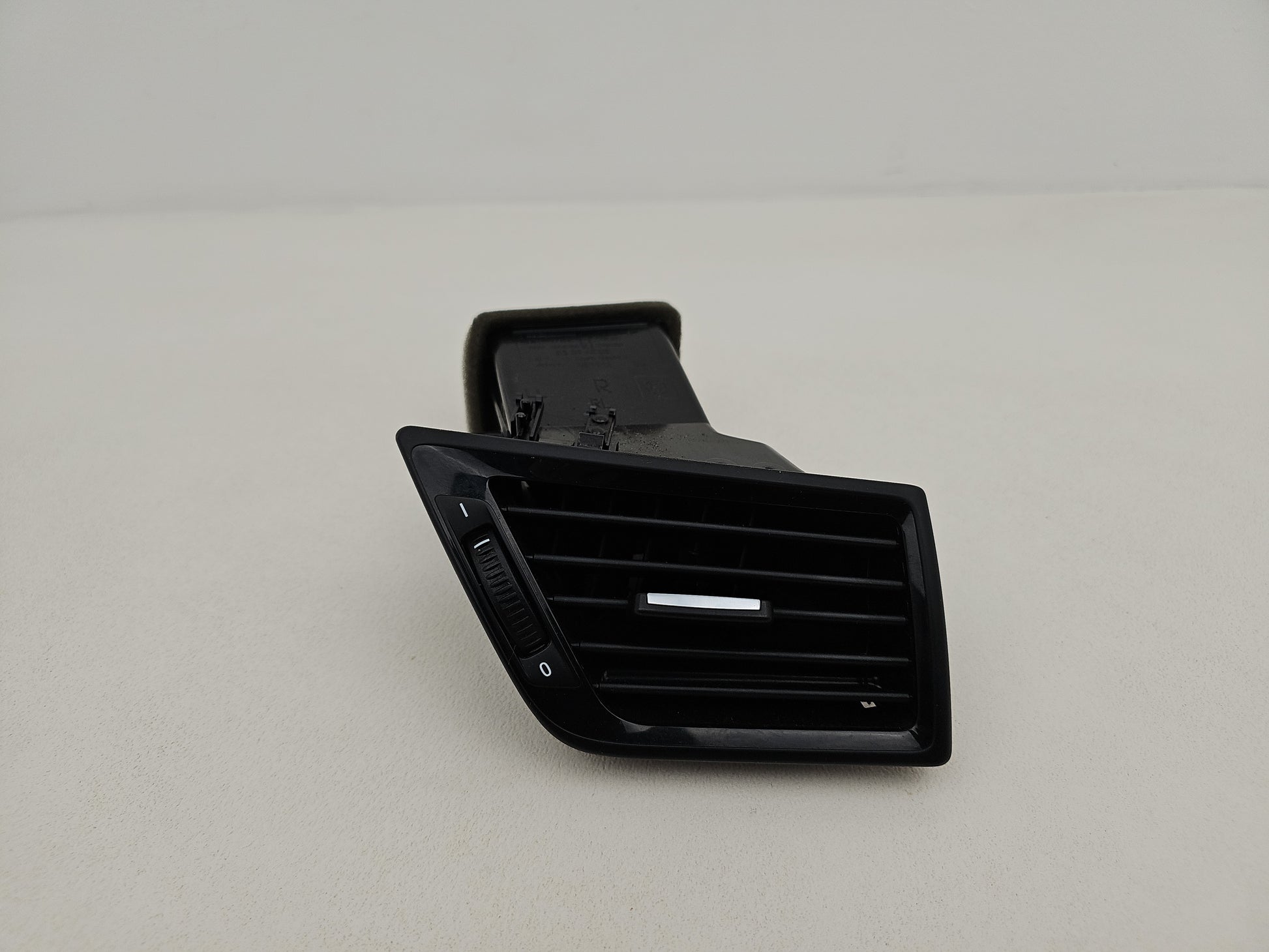 Facia Vent RH 1