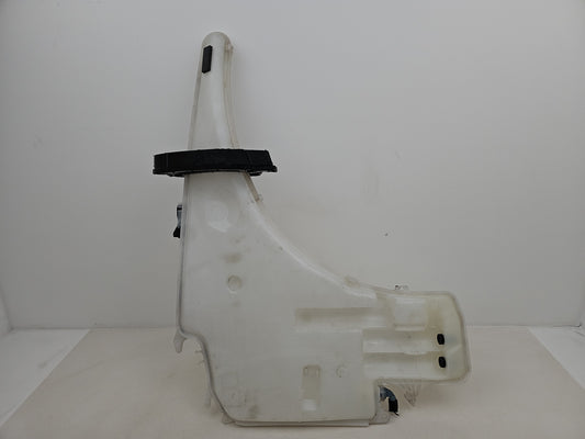 2012 Bmw X1 Sdrive18d Xline Washer Bottle Windscreen