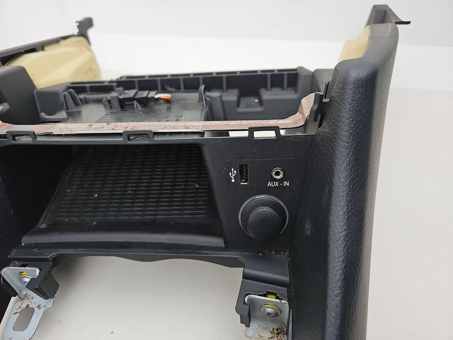 Centre Console 7