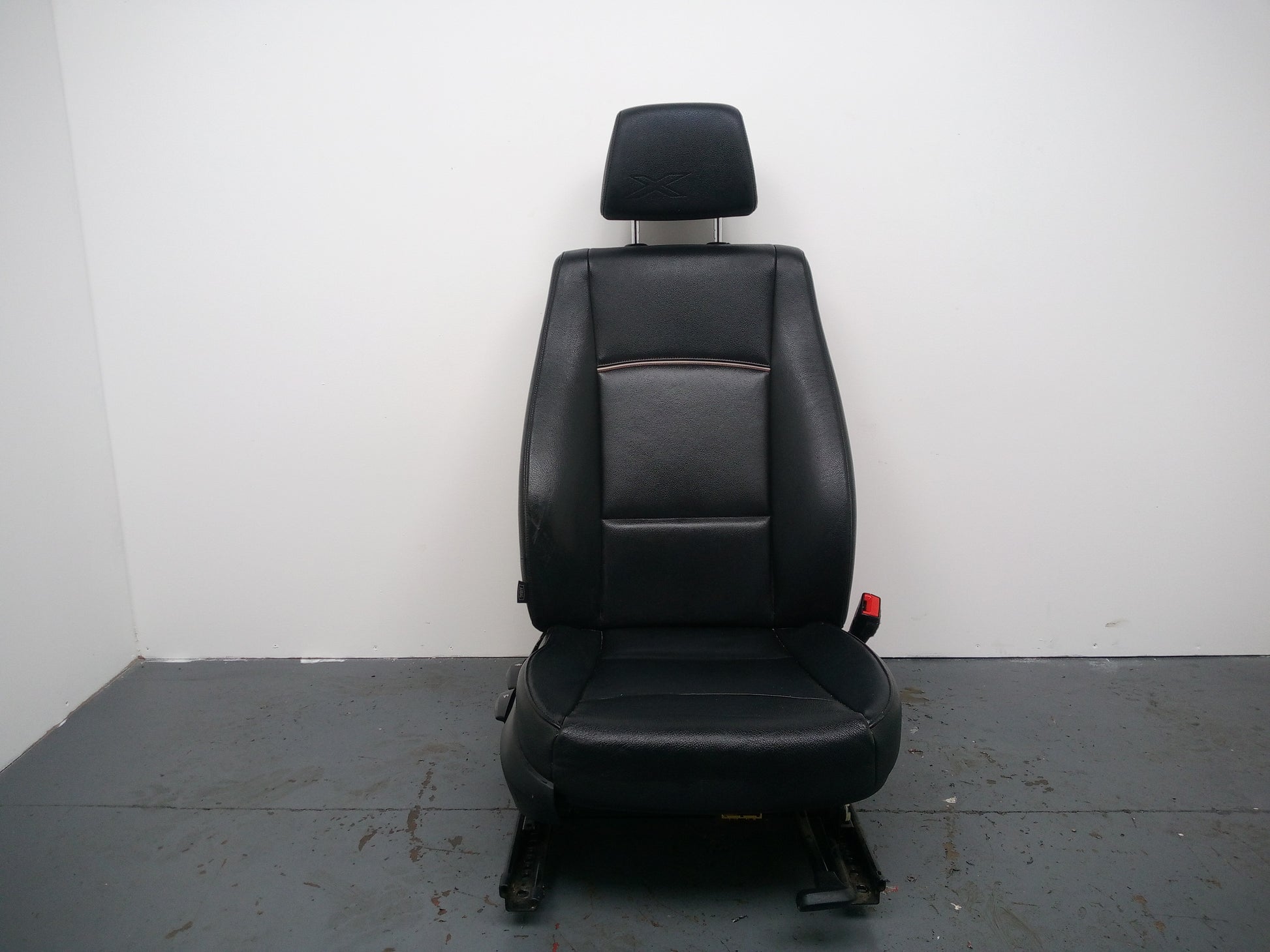 Bmw X1 E84 Seat Front Right O/S Heated Leather Nevada Black Piping Grey Brown