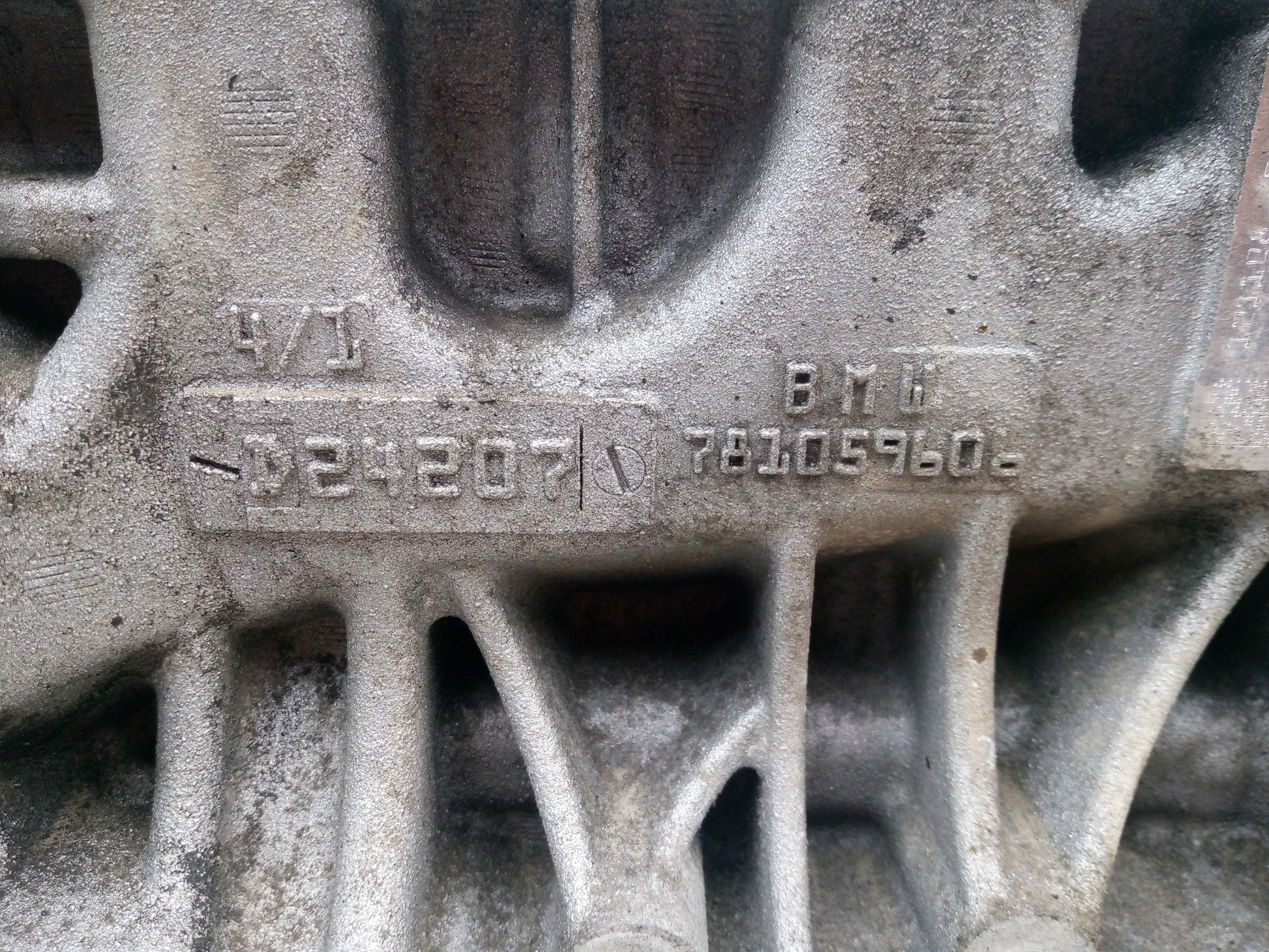 Bare engine  10