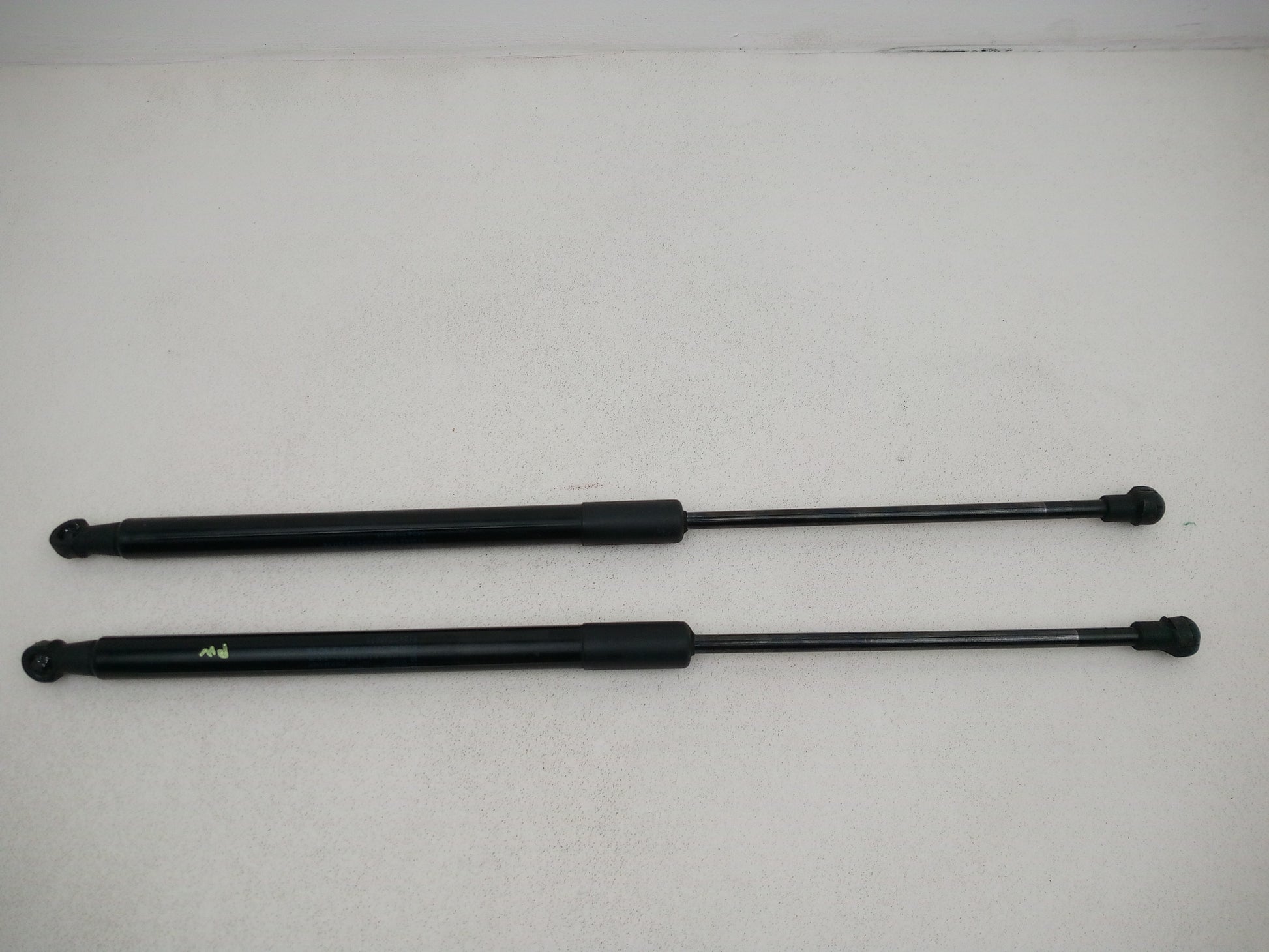 Tailgate Support Strut 1
