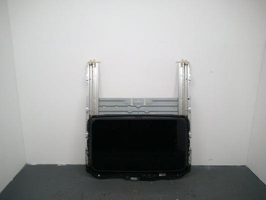 Sunroof Assembly 1