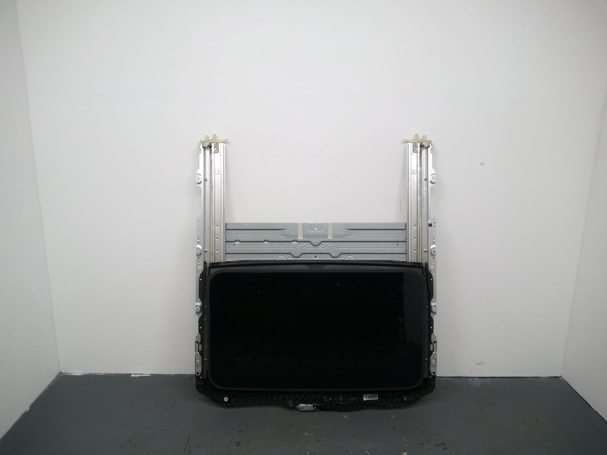 Sunroof Assembly 1