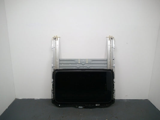 Sunroof Assembly 1