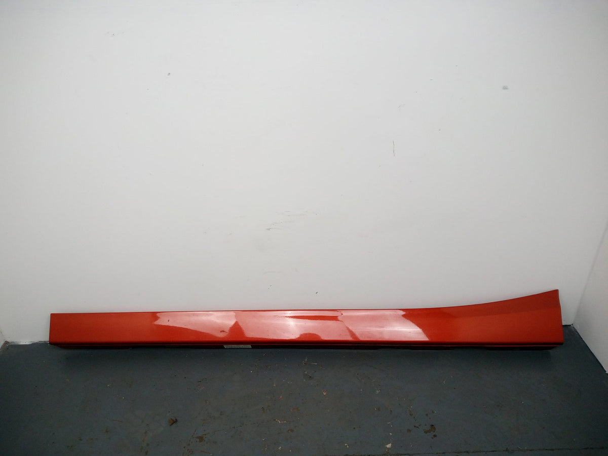 Side Skirt RH 8