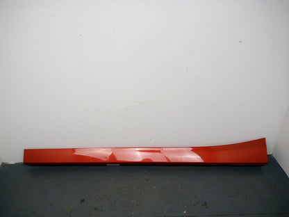 Side Skirt RH 8