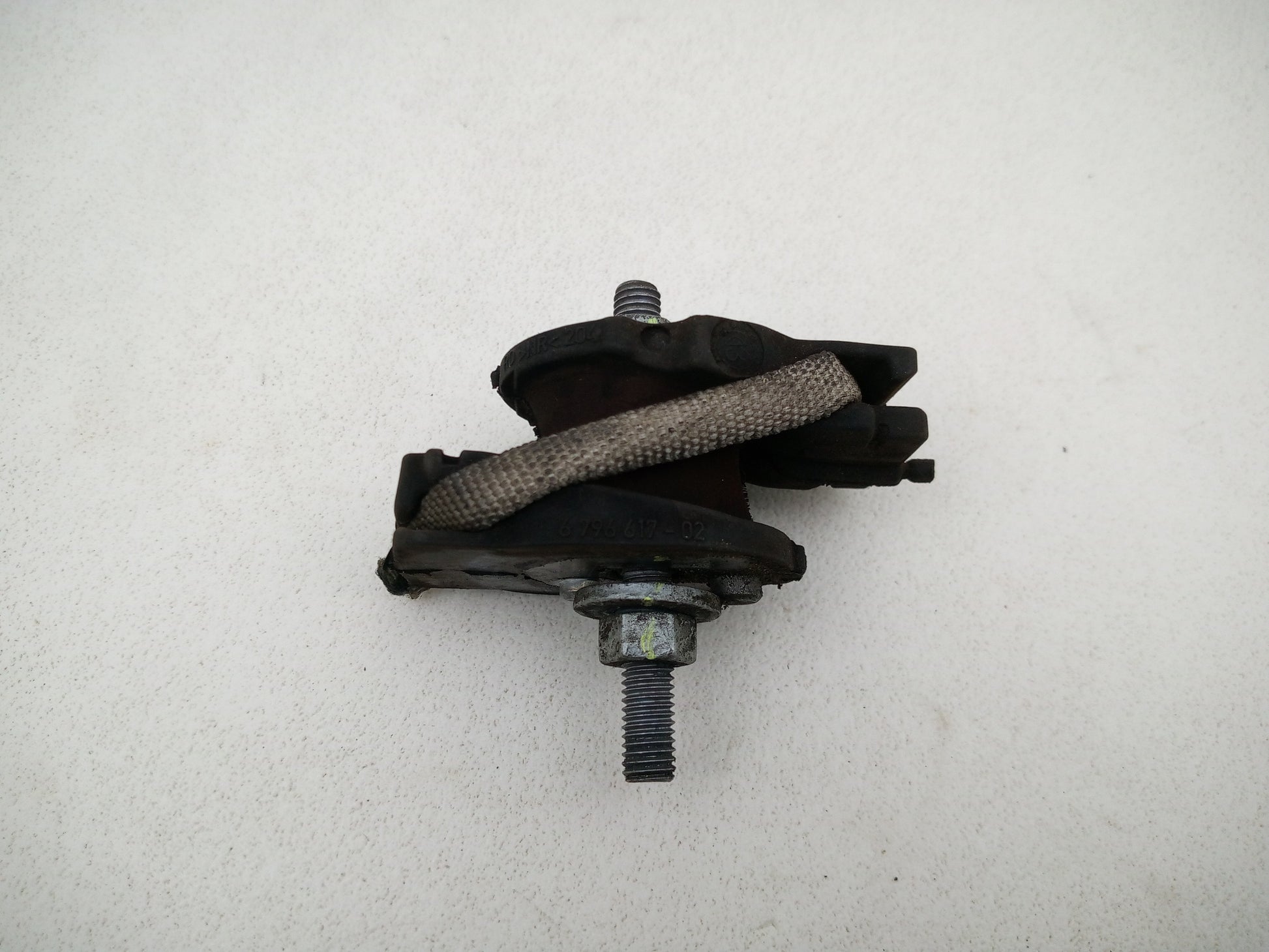 Transmission Mounting Bracket 1