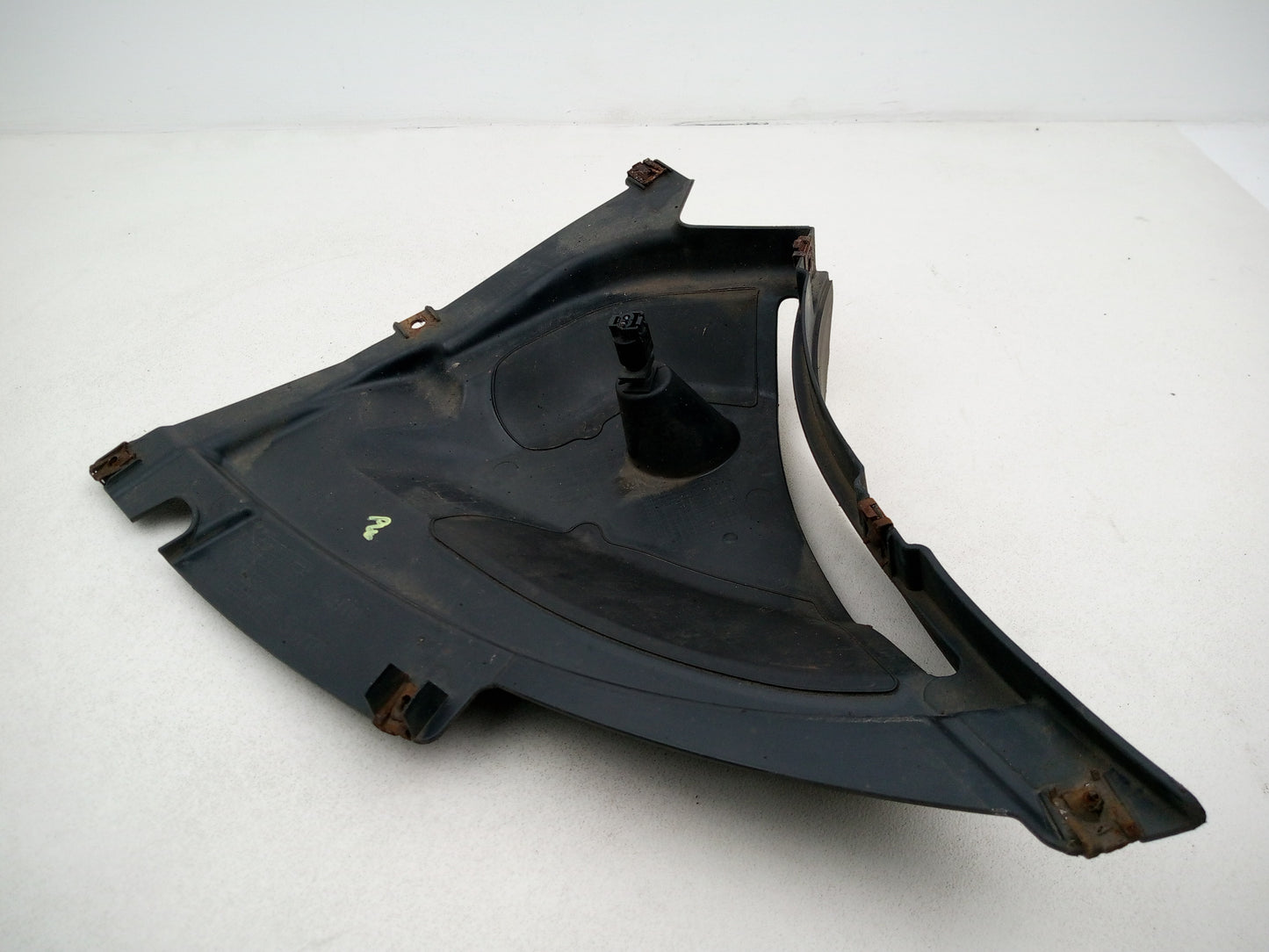 Wheel Arch Inner Trim Front LH 1