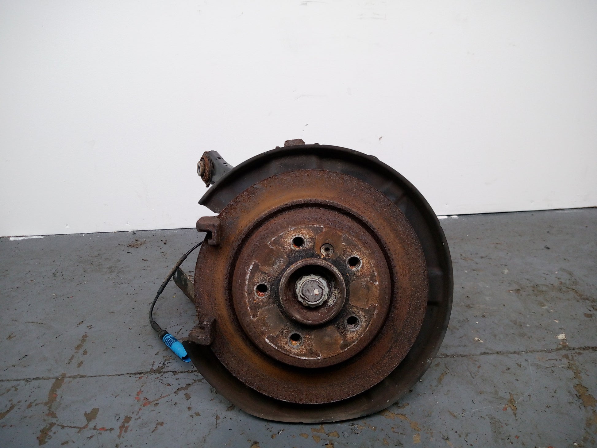 Wheel Hub Rear LH 1