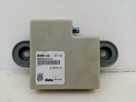 Bmw Antenna Amplifier / Antenna Control Module Oem