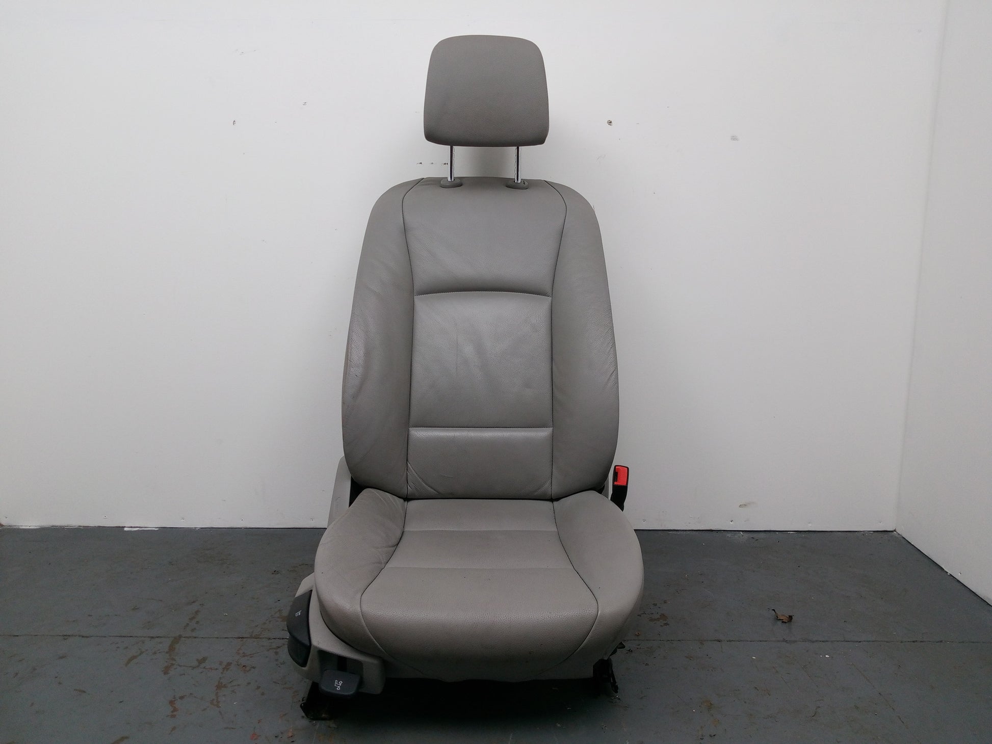 Seat Base Front RH 1