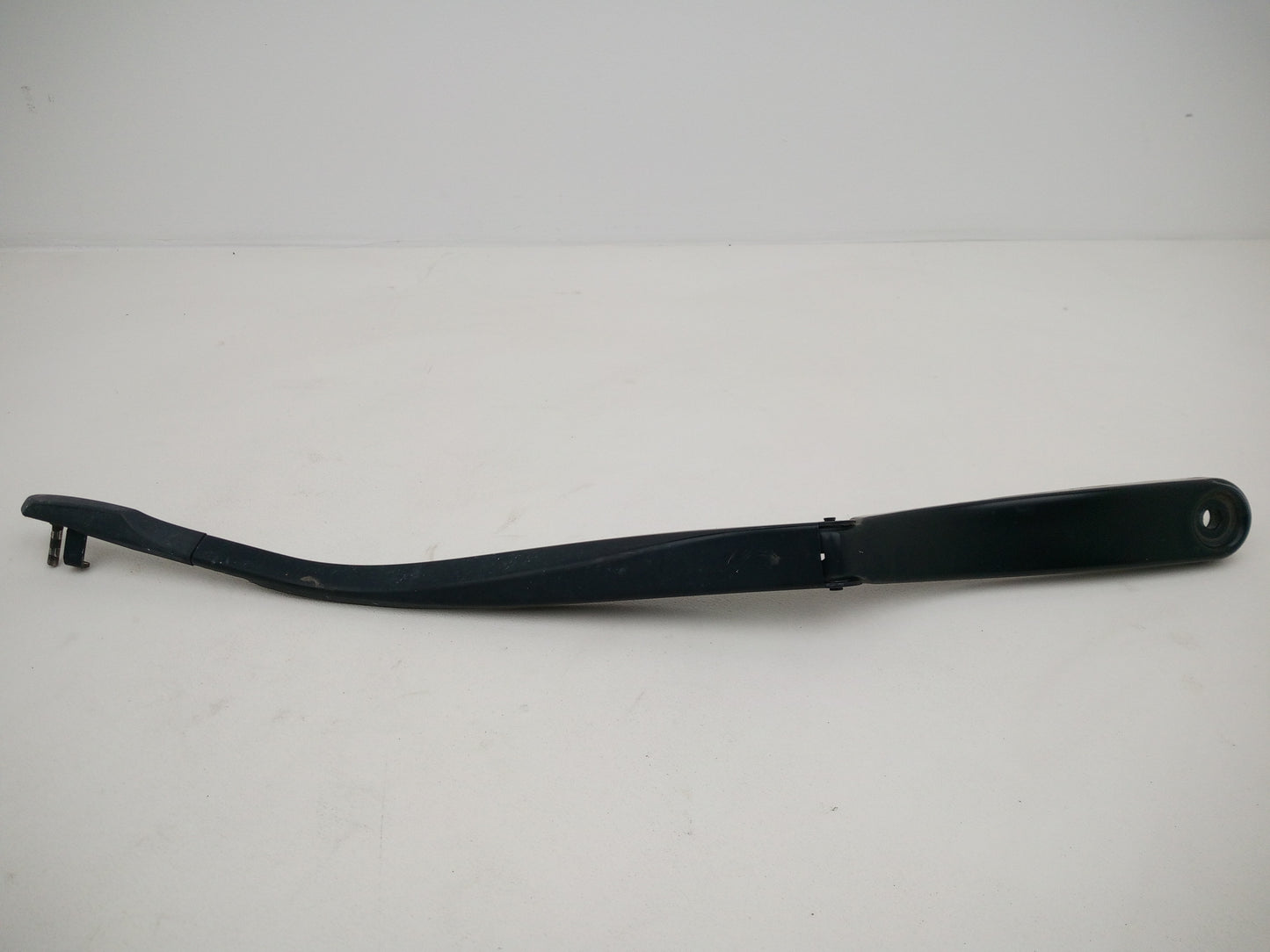 Wiper Front Arm RH 1