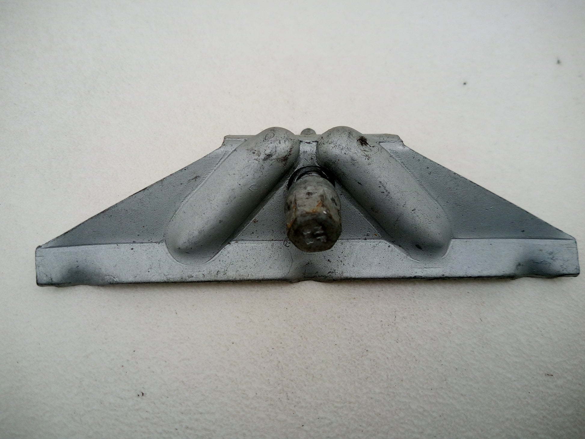 Exterior bracket 1