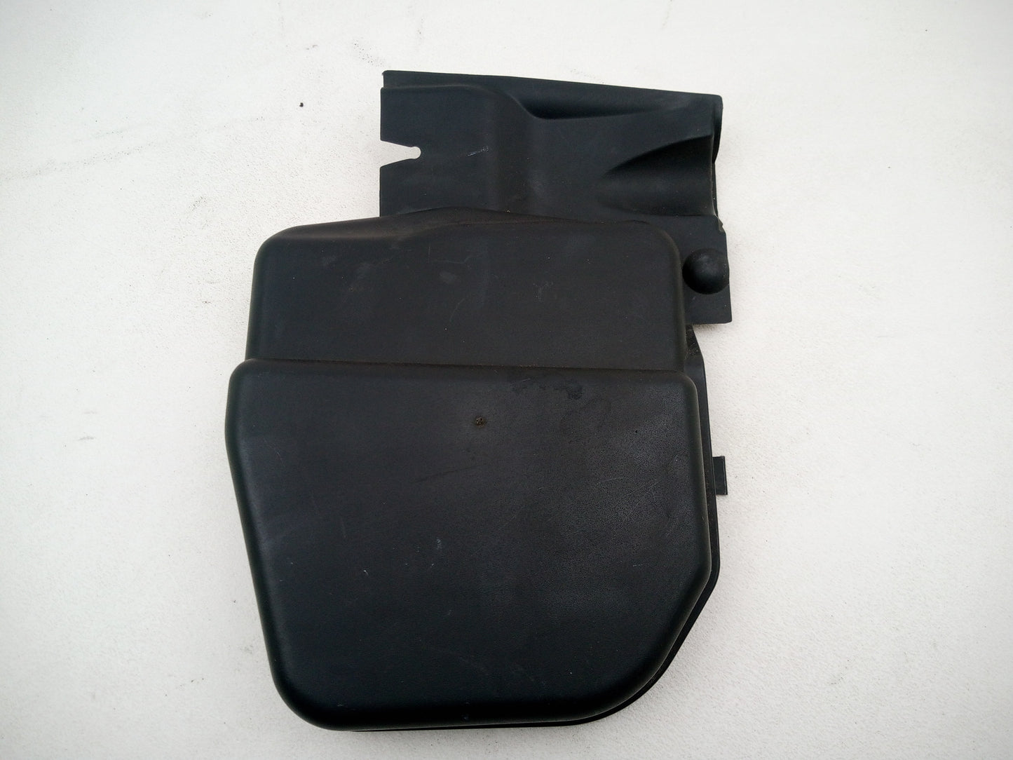 Engine Cover 1