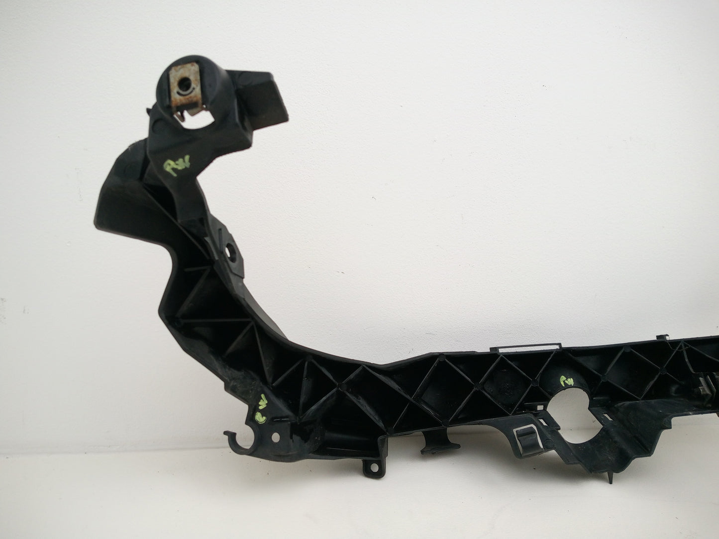 Headlamp Panel Support Bracket LH 7