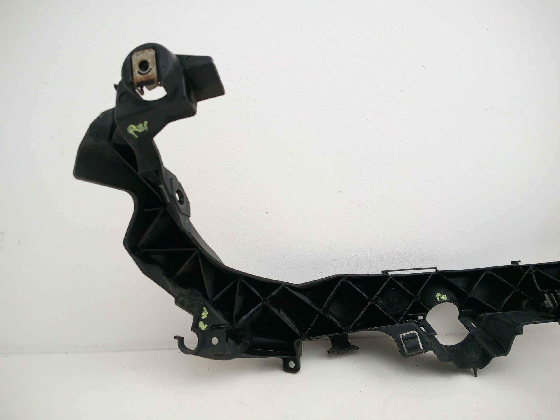 Headlamp Panel Support Bracket LH 7