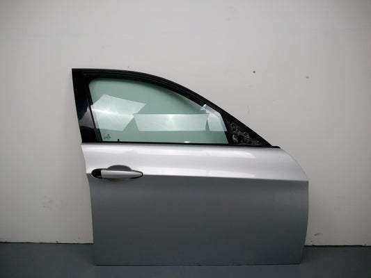 Bmw 3 Series E90 E91 320d Lci Drivers Side Front Door Silver 354/7 2005-2011