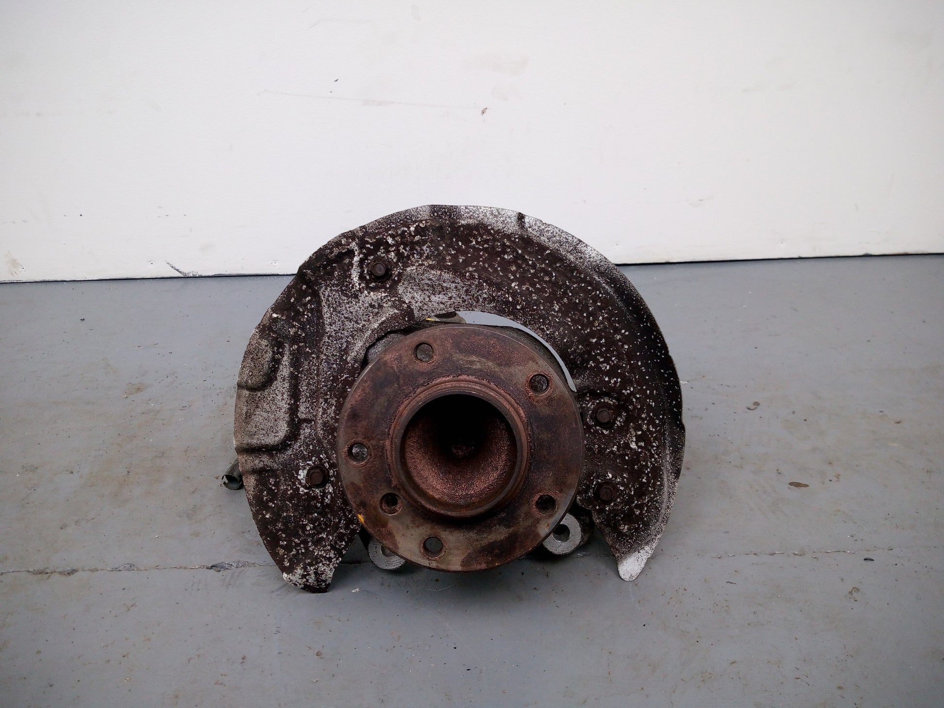 Wheel Hub Front LH 1