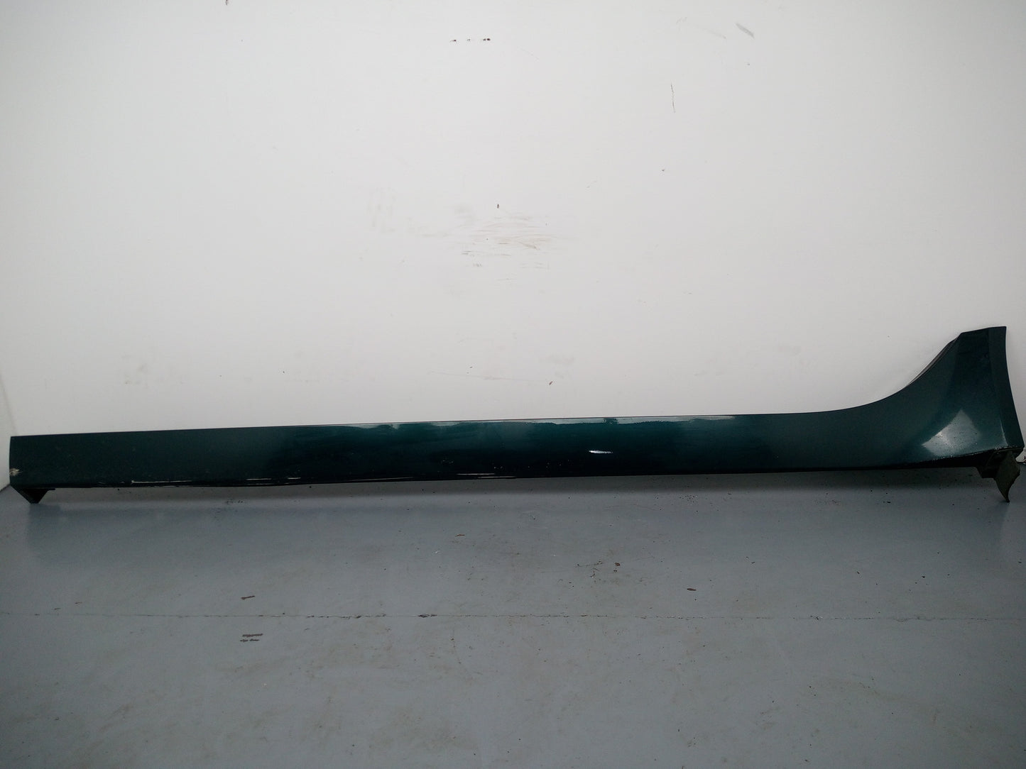 Side Skirt LH 1