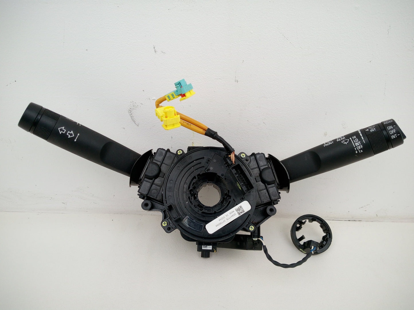 Wiper Stalk, Cruise Control, Gear Selector Stalk  1