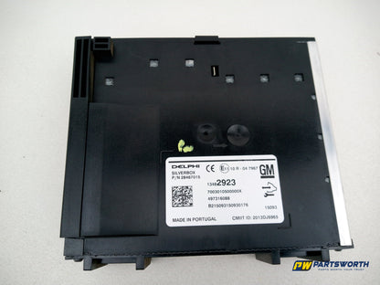 Radio - DAB/CD Player, Display screen + Facia  18