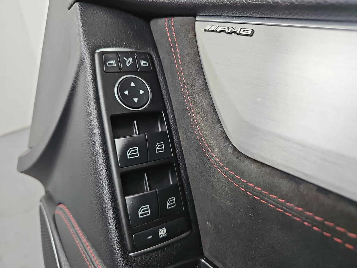 Door Front RH 12