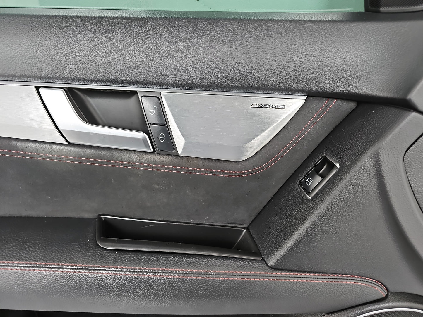 Mercedes-Benz W204 Saloon C Class Door Front Lh Left Red 590 Opal Fire 2012-14 - photo 6